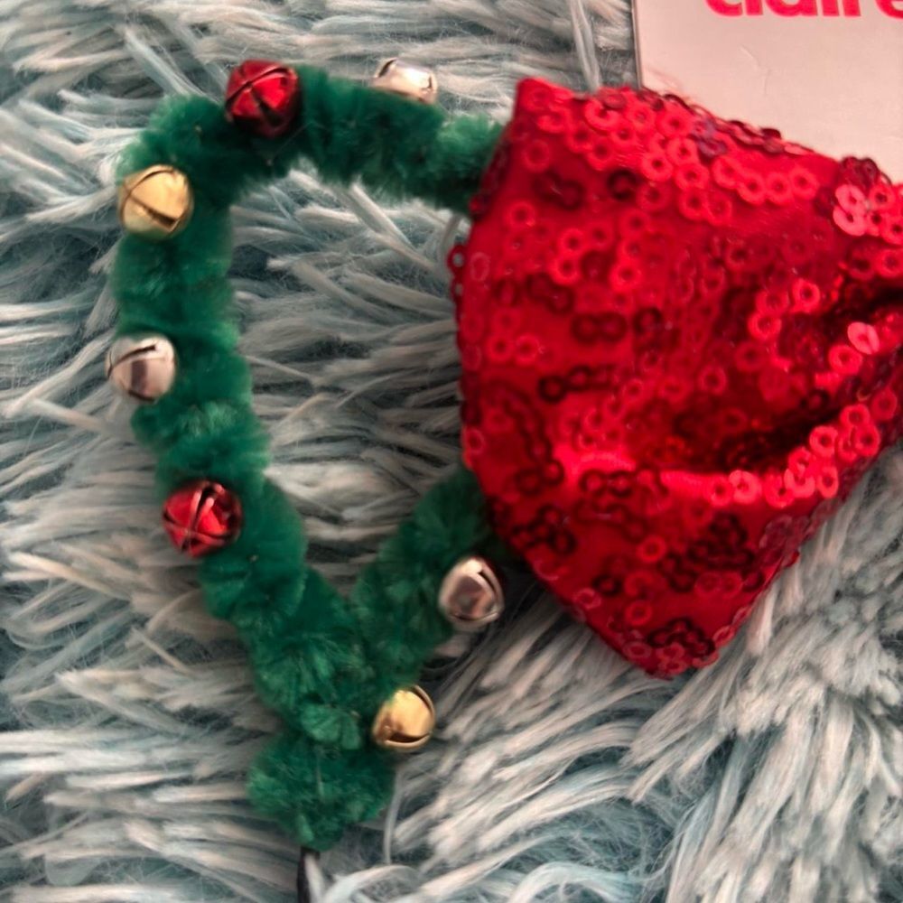 Claire’s Festive Red & Green Sequin Bow Headband — NWT - Picture 2 of 3